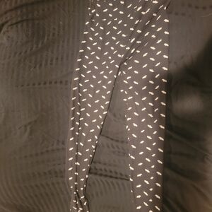 LuLaRoe One Size Leggings with White Bats